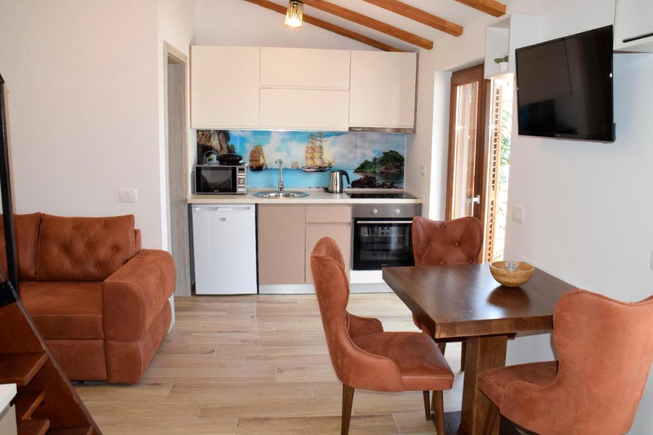 פיראן Apartments Ela מראה חיצוני תמונה